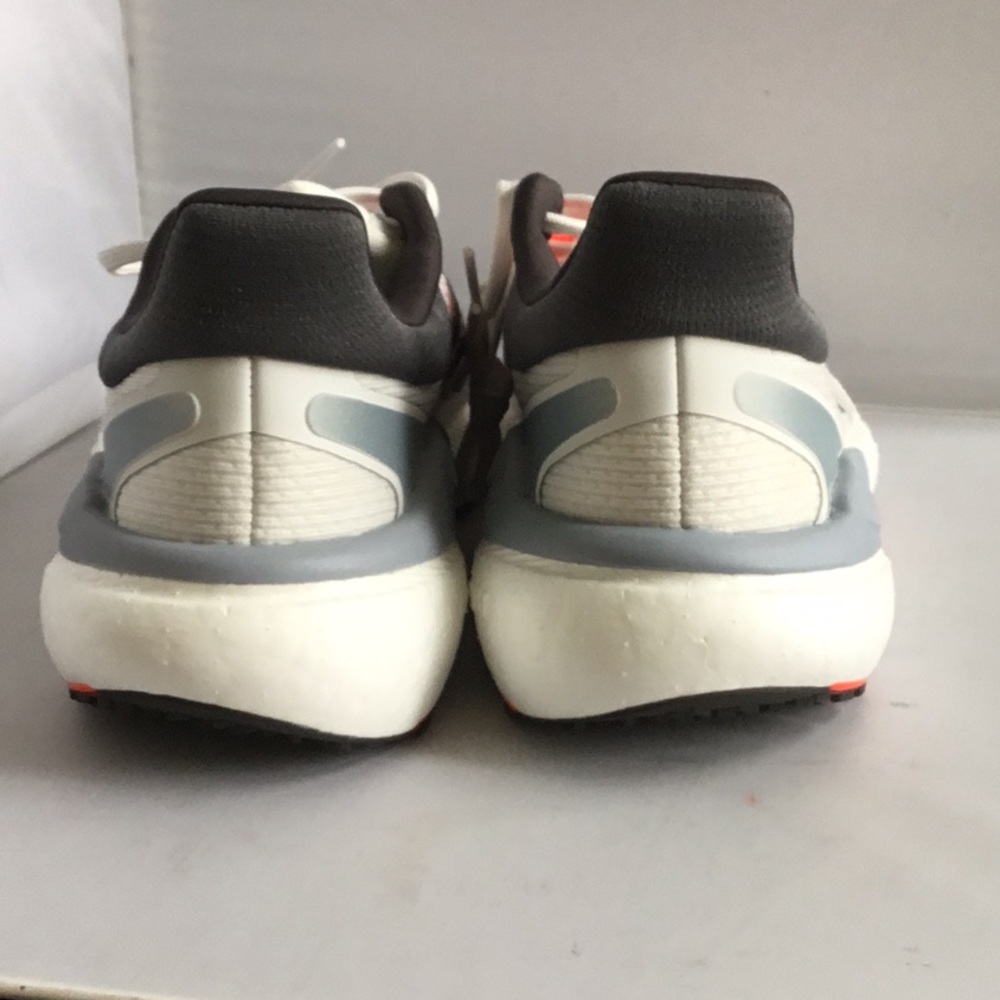 ADIDAS SHOES MEN. - Picture 3 of 5